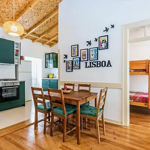 Moderno Em Bairro Tipico Lisboeta Appartement